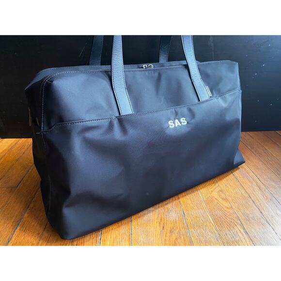 AWAY 'The Weekender' Black Travel Bag w/Pass Thru Sleeve Mens - Picture 3 of 12